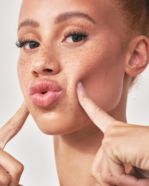 Model with Classic eyelash extensions.